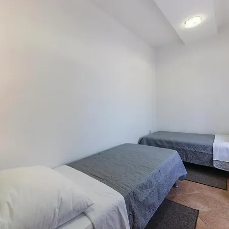 Cozy In With Kitchen Apartment Galizana